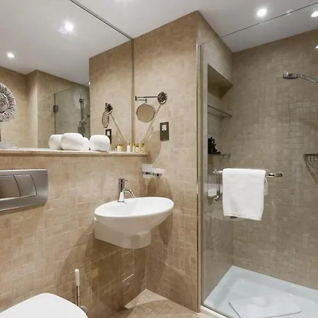 Aphrodite Hills - 4*