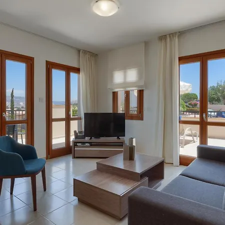 Aphrodite Hills - Rezort 4*