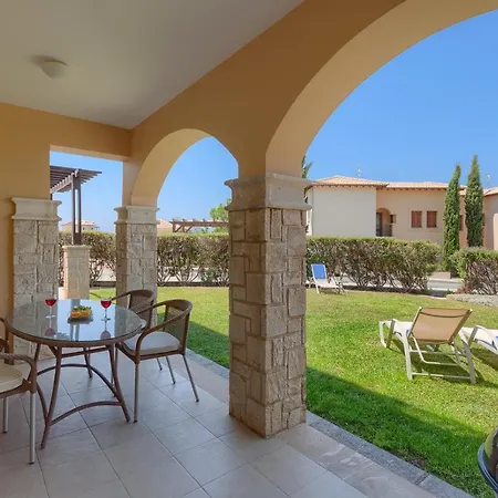 Aphrodite Hills - 4*