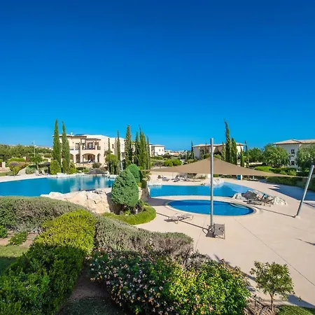 Semesteranläggning (resort) Aphrodite Hills - 4*