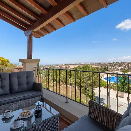 Aphrodite Hills - Semesteranläggning (resort) Kouklia