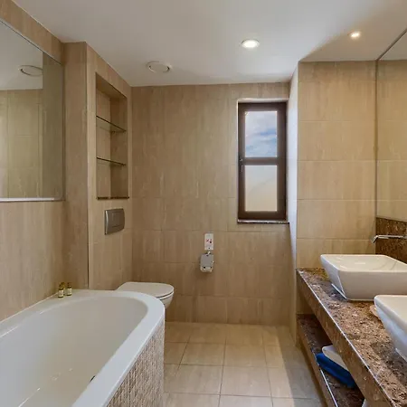 Aphrodite Hills - Rezort 4*