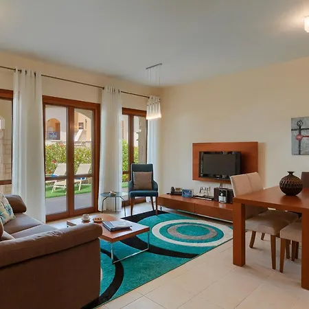 Aphrodite Hills - 4*