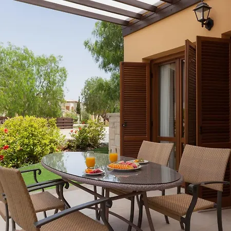 Complex Aphrodite Hills -