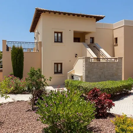 Aphrodite Hills - Semesteranläggning (resort) 4*
