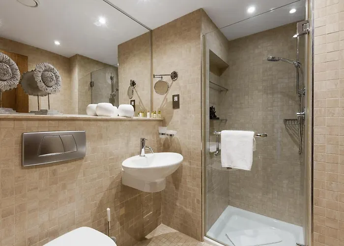 Aphrodite Hills - 4*