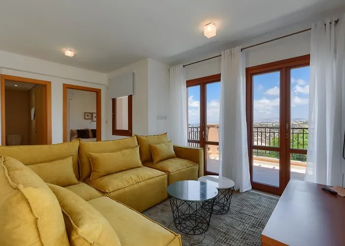 Resort Aphrodite Hills - 4*