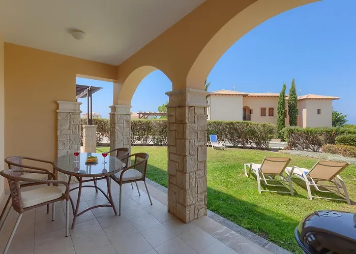 Aphrodite Hills - 4*