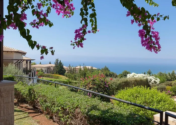 Aphrodite Hills - 4*