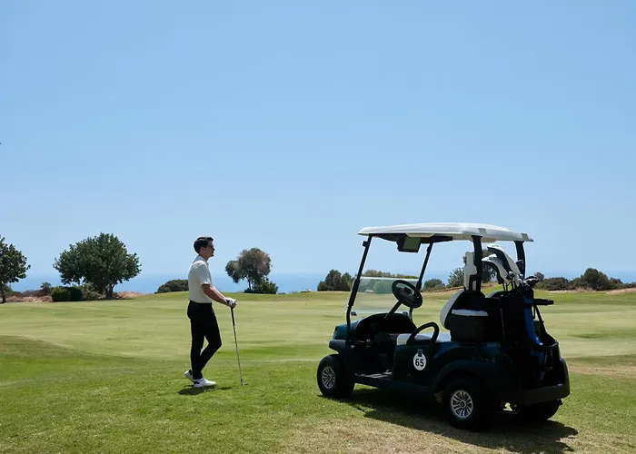 Resort Aphrodite Hills - 4*