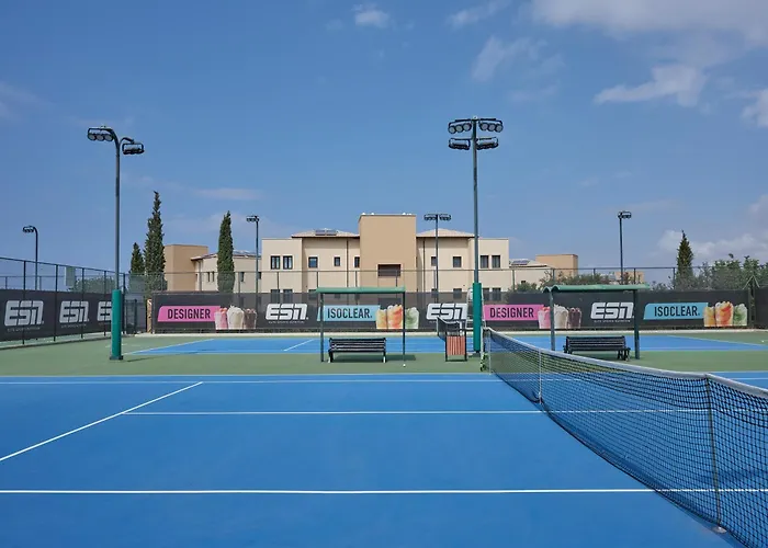 Aphrodite Hills - Semesteranläggning (resort)